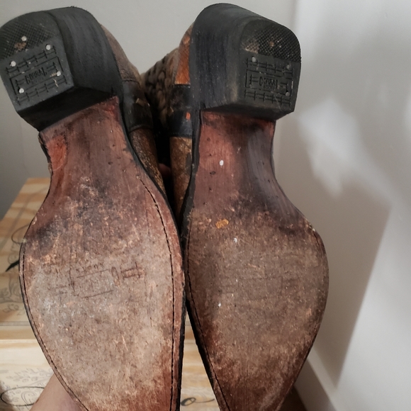 Cowboy boots - Picture 3 of 3